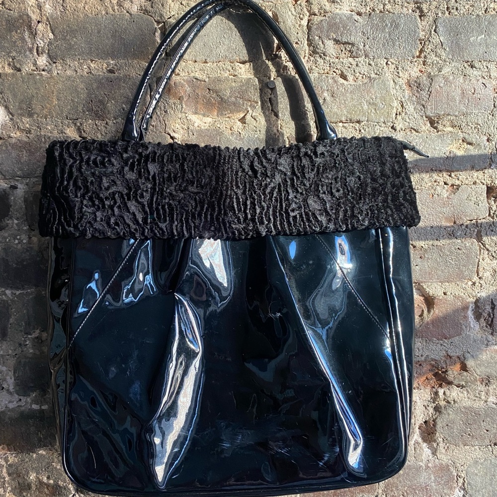 Murval Shiny Black Tote Bag